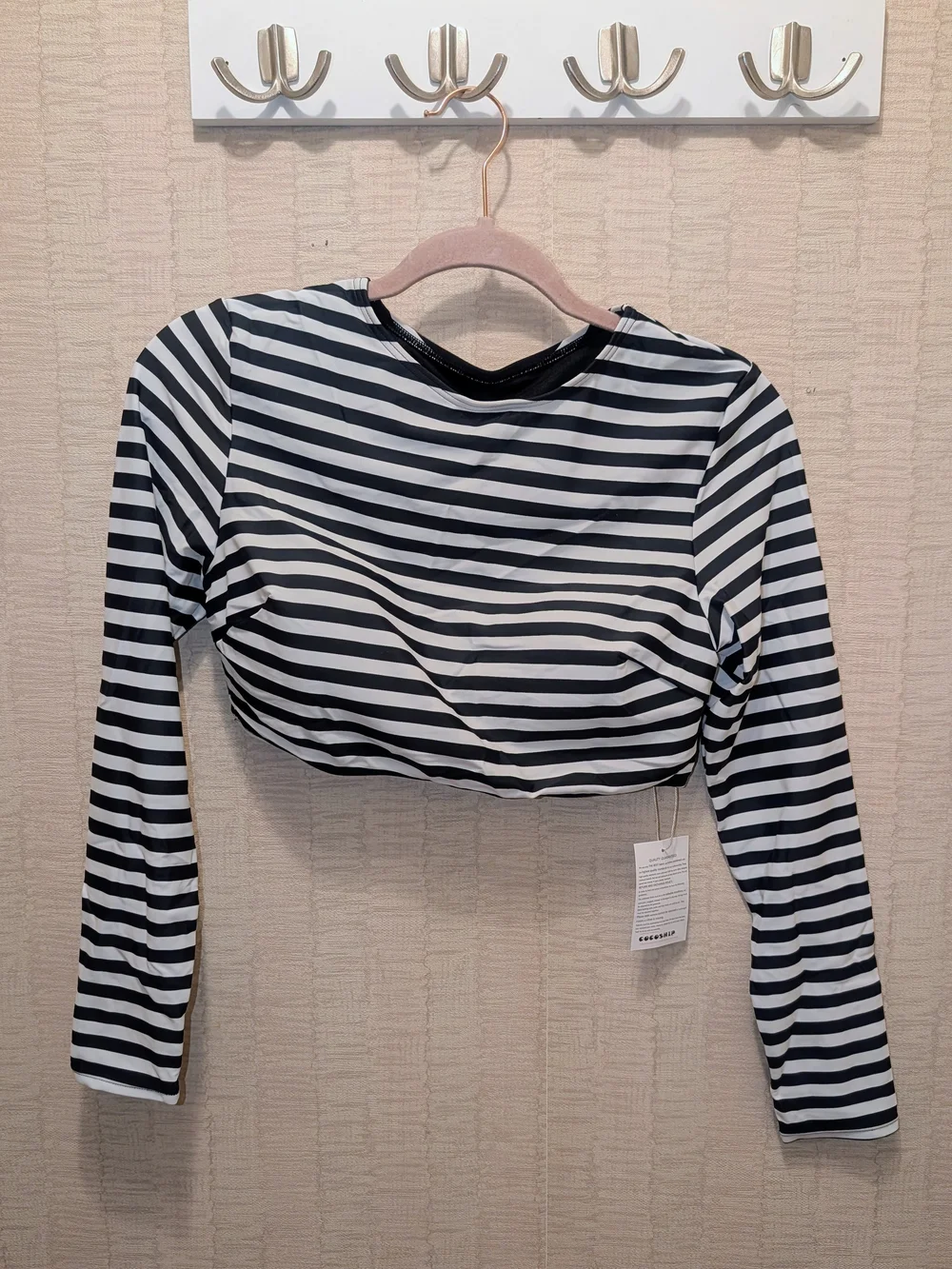 Black & White Striped Long-Sleeve Crop Top Swim Rash Guard COCOSHIP Size 8
